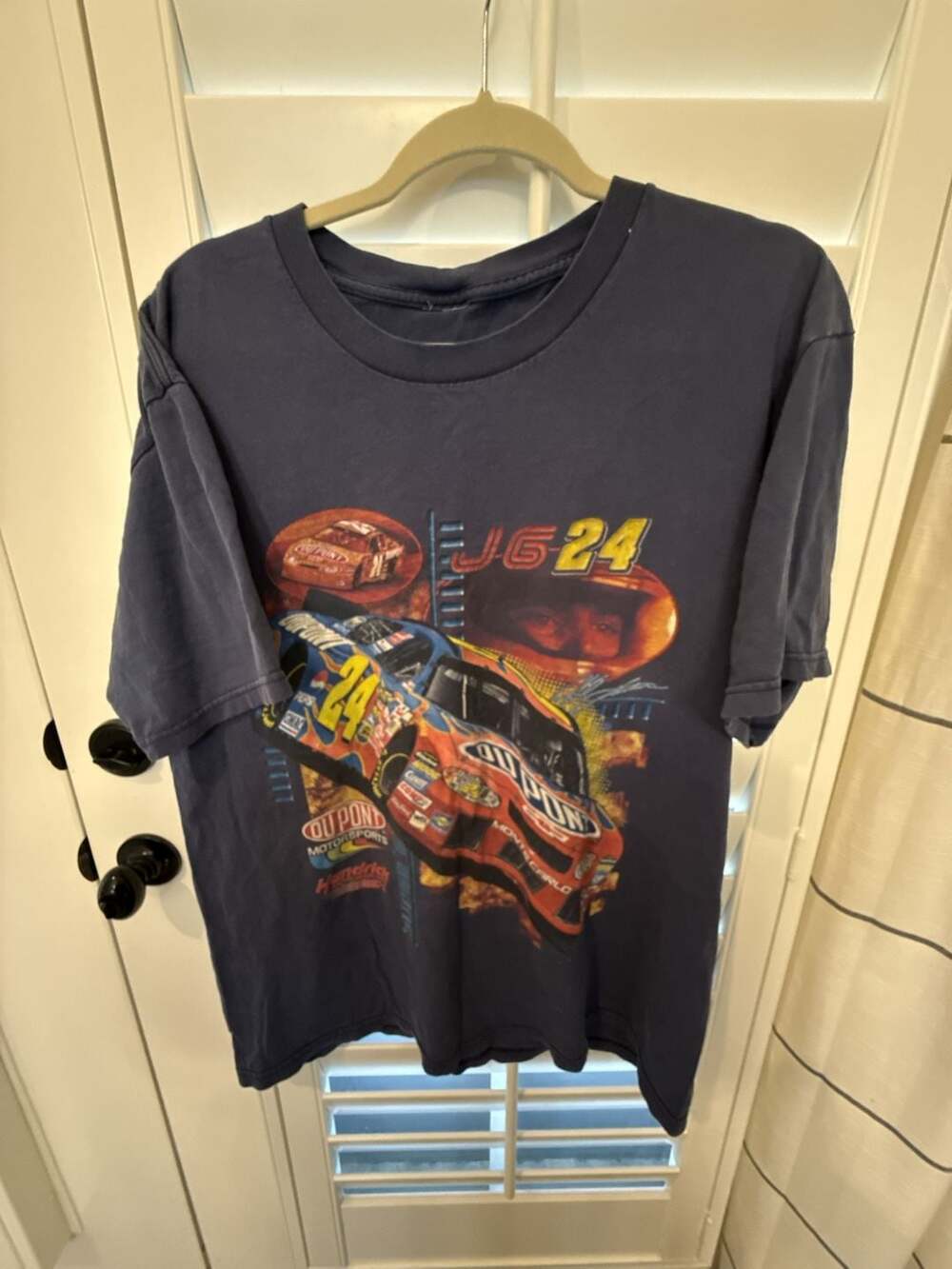Vintage 2005 Jeff Gordon #24 DuPont NASCAR Racing T-Shirt
